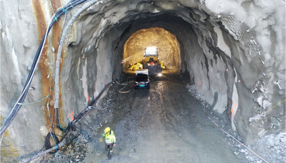 Archive photo of the water inlet and outlet tunnel under construction.