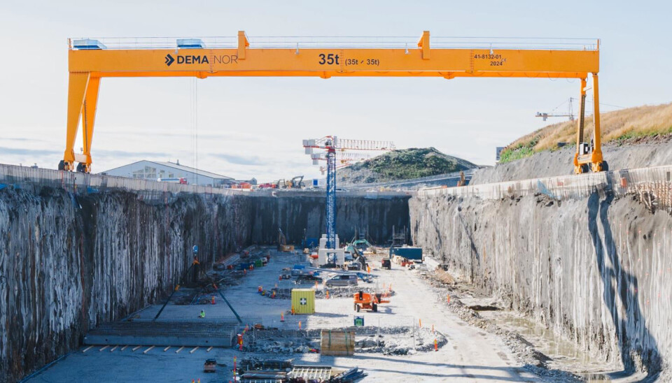 Andfjord Salmon's flow-through tanks will be installed below ground level, reducing seawater pumping costs. By early September, two new basins for eight tanks were almost ready at Kvalnes.