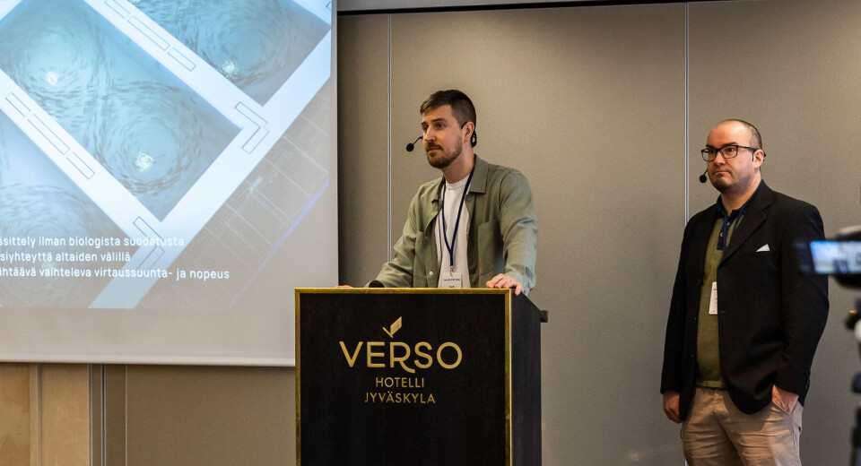 Kalle Sinisalo, left, and Jani Pulkkinen of Paras Aqua presenting the Paras Precision HFS
technology at the Fish Forum event in Jyväskylä, Finland.