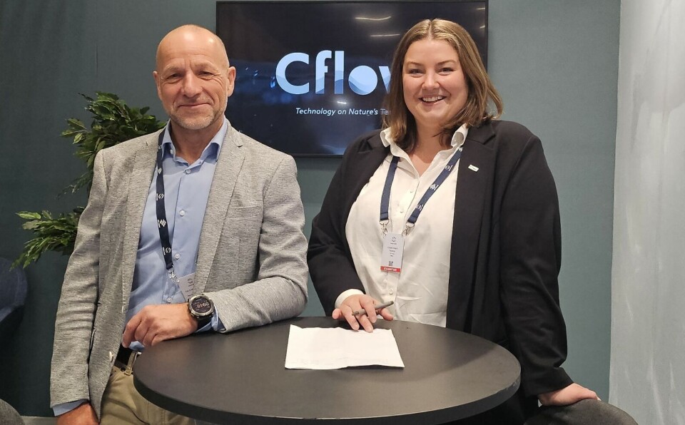 Per Ivar Foshaug, left, chief executive of Pure Salmon, and Gunn-Marit Nerem, of Cflow, signed the agreement at Cflow’s stand at the Aqua Nor trade show currently taking place in
Trondheim, Norway.
