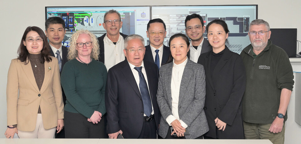 The CAFS visitors with IoA professors Maggie Crumlish and Dave Little, third and fourth from left, Professor Win Surachetpong, third from right, and NATIH manager Alastair McPhee, right.